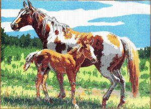 Kit canevas 24x34cm, Le cheval avec son poulain demi point croix